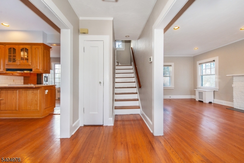 22 Carolin Road Montclair, NJ 07043 - Photo 5 of 50