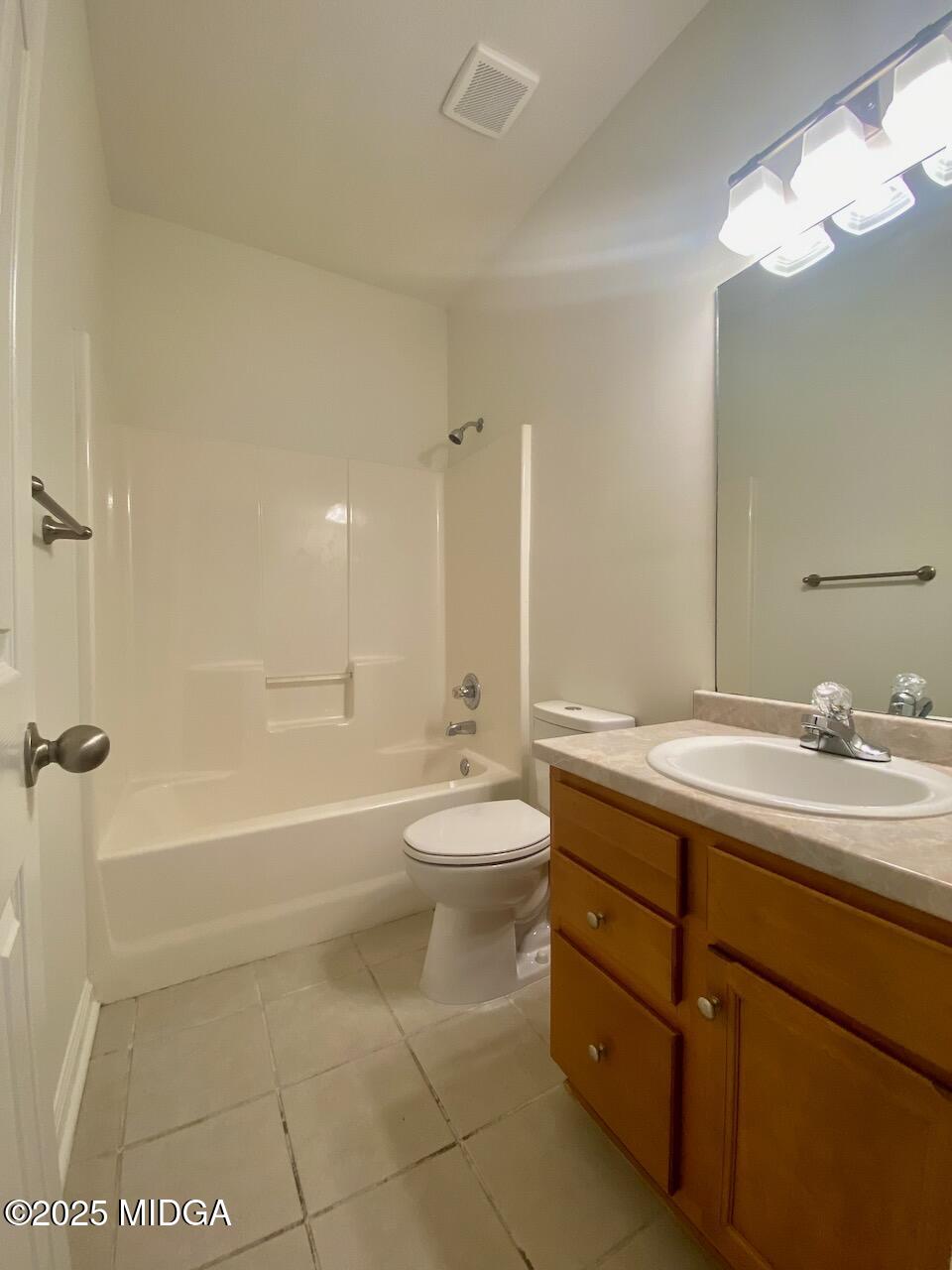 104 Manchester Lane Byron, GA 31008 - Photo 4 of 23 IMG_7741