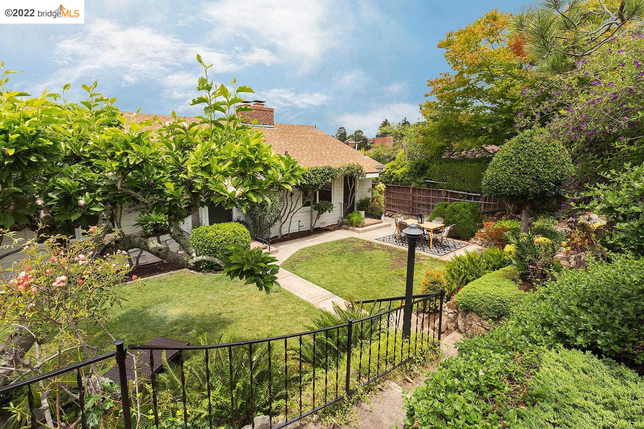 1480 Summit Road Berkeley, CA 94708 - Photo 1 of 1 a view of a swimming pool with a yard