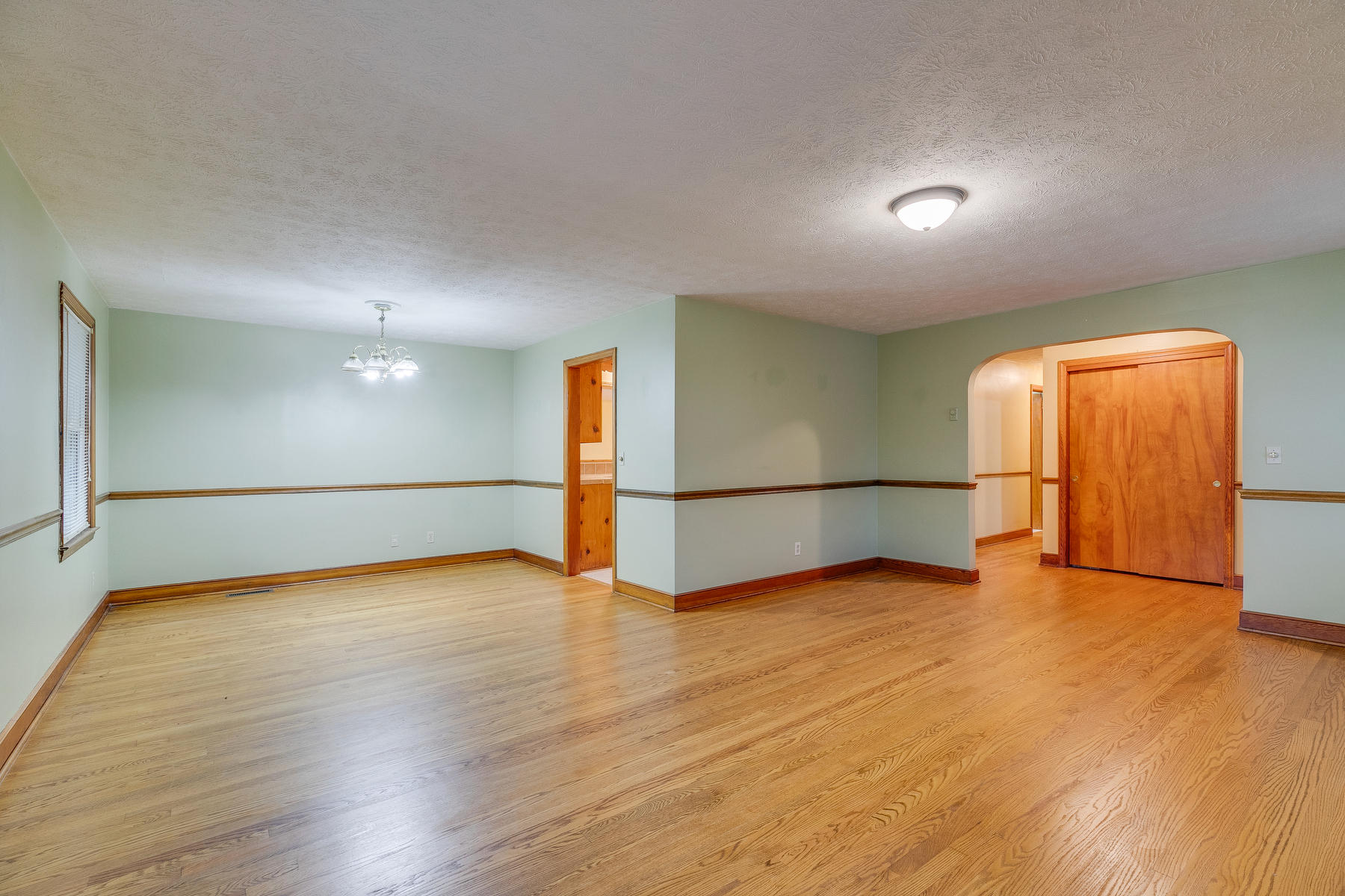 117 Lebanon Road Kingsport, TN 37663 - Photo 11 of 49 011