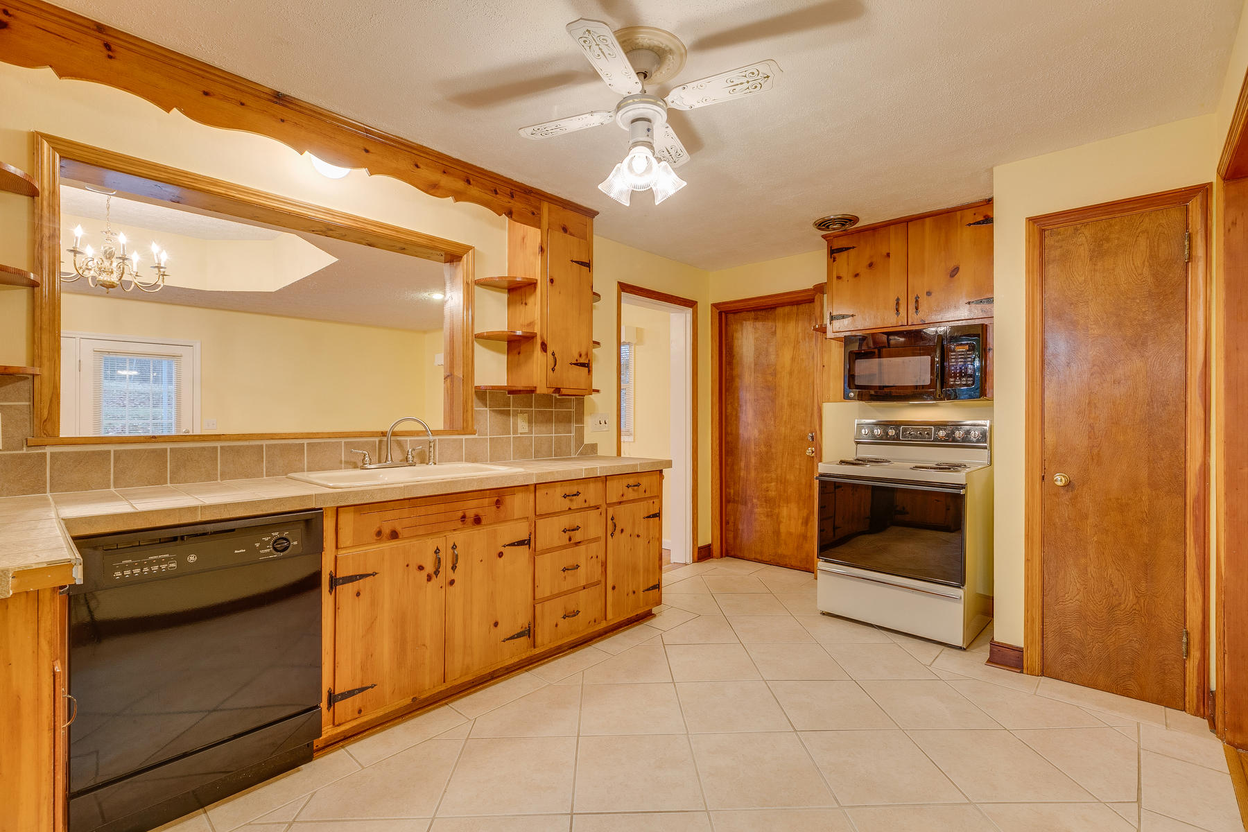 117 Lebanon Road Kingsport, TN 37663 - Photo 15 of 49 015
