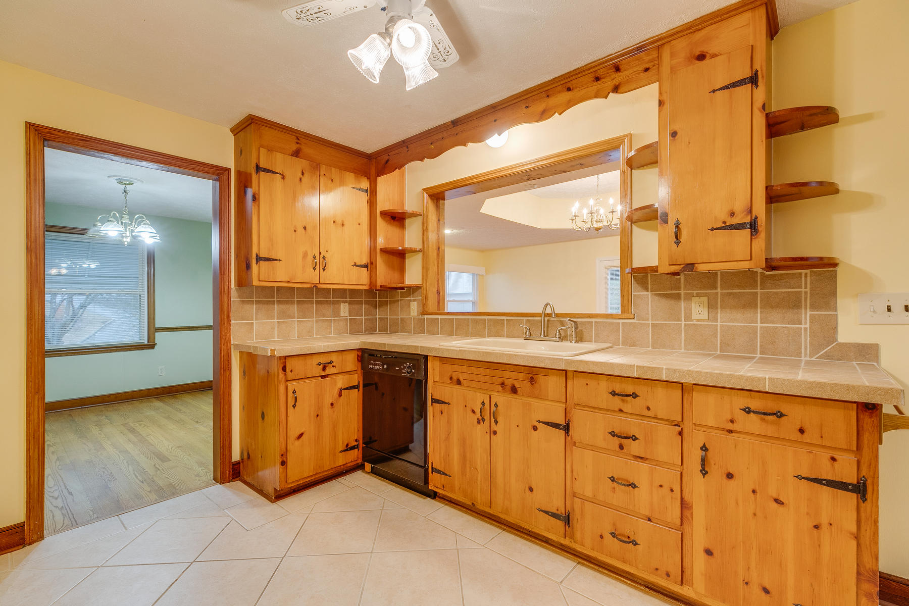 117 Lebanon Road Kingsport, TN 37663 - Photo 16 of 49 016