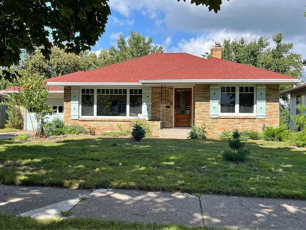 $375,000 | 993 Hyacinth Avenue East, St. Paul, MN 55106
