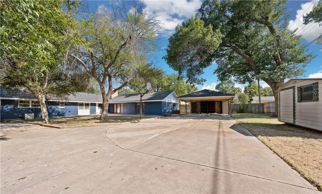 $600,000 | 5001 Lake Arrowhead Drive, Waco, TX 76710