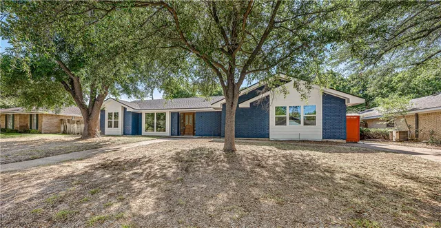 $600,000 | 5001 Lake Arrowhead Drive, Waco, TX 76710