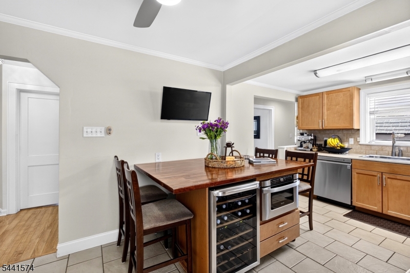 523 Harrison Place Linden, NJ 07036 - Photo 8 of 22