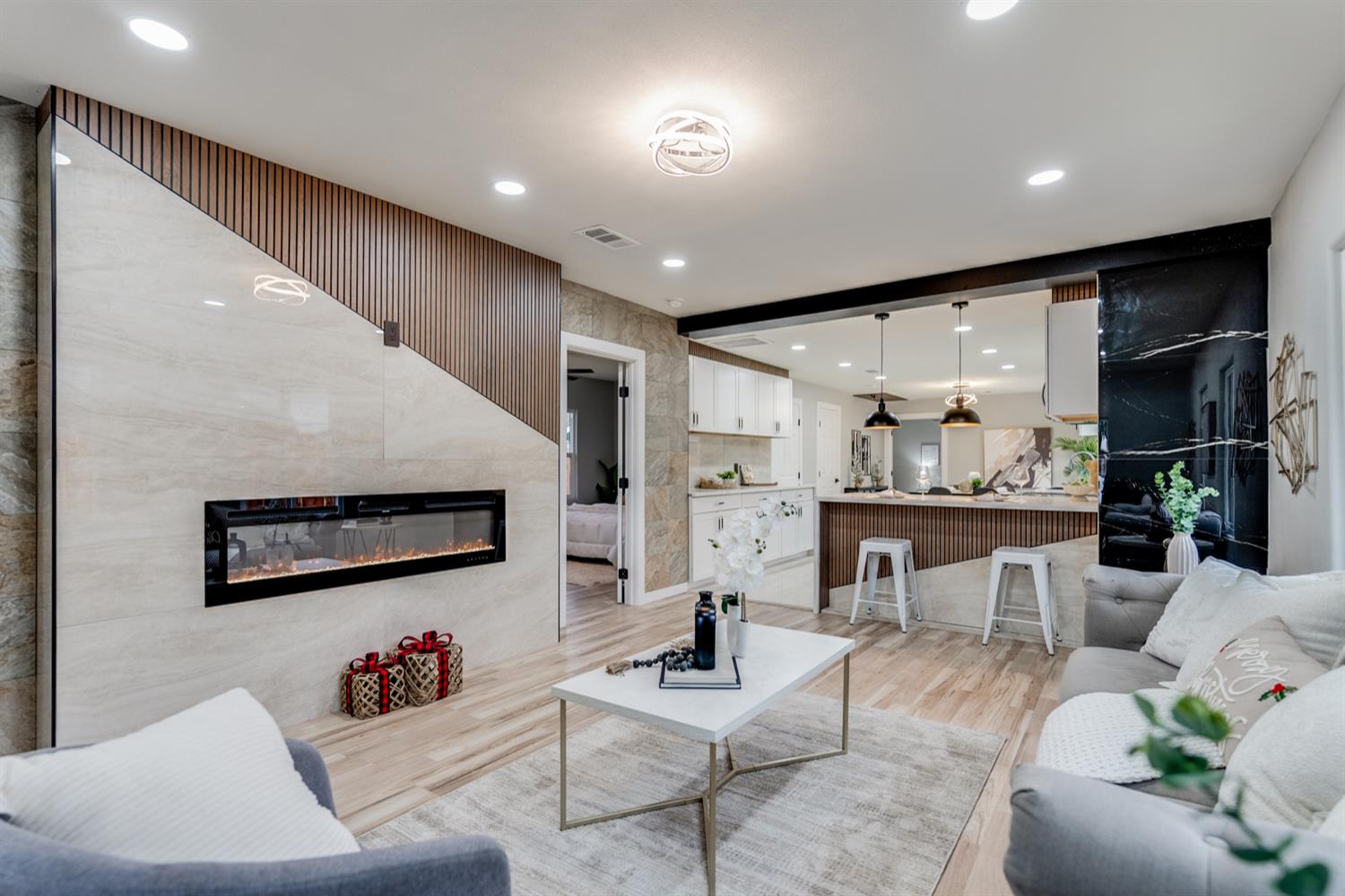 136 North Acacia Avenue Ripon, CA 95366 - Photo 4 of 19