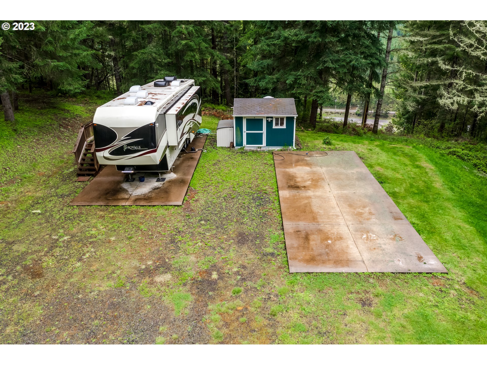 924 Buck Creek Road Drain, OR 97435 - Photo 5 of 22 a view of a house with a yard