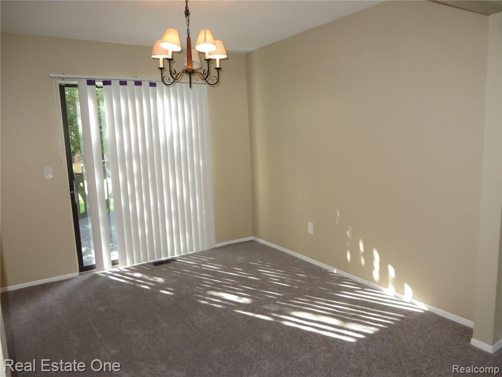 1629 Dancer Drive Rochester Hills, MI 48307 - Photo 4 of 28