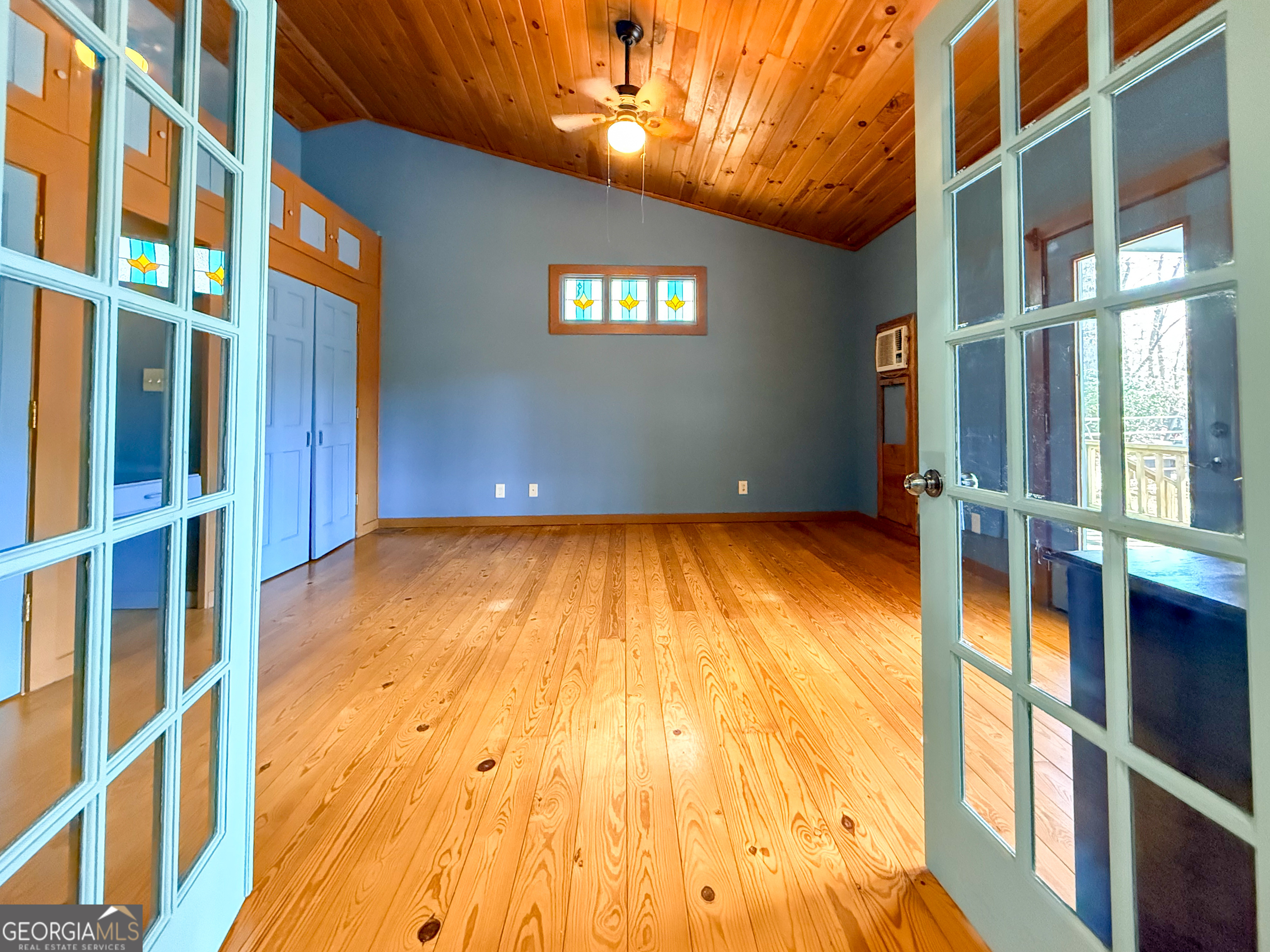 33 McNabb Road Clarkesville, GA 30523 - Photo 14 of 44