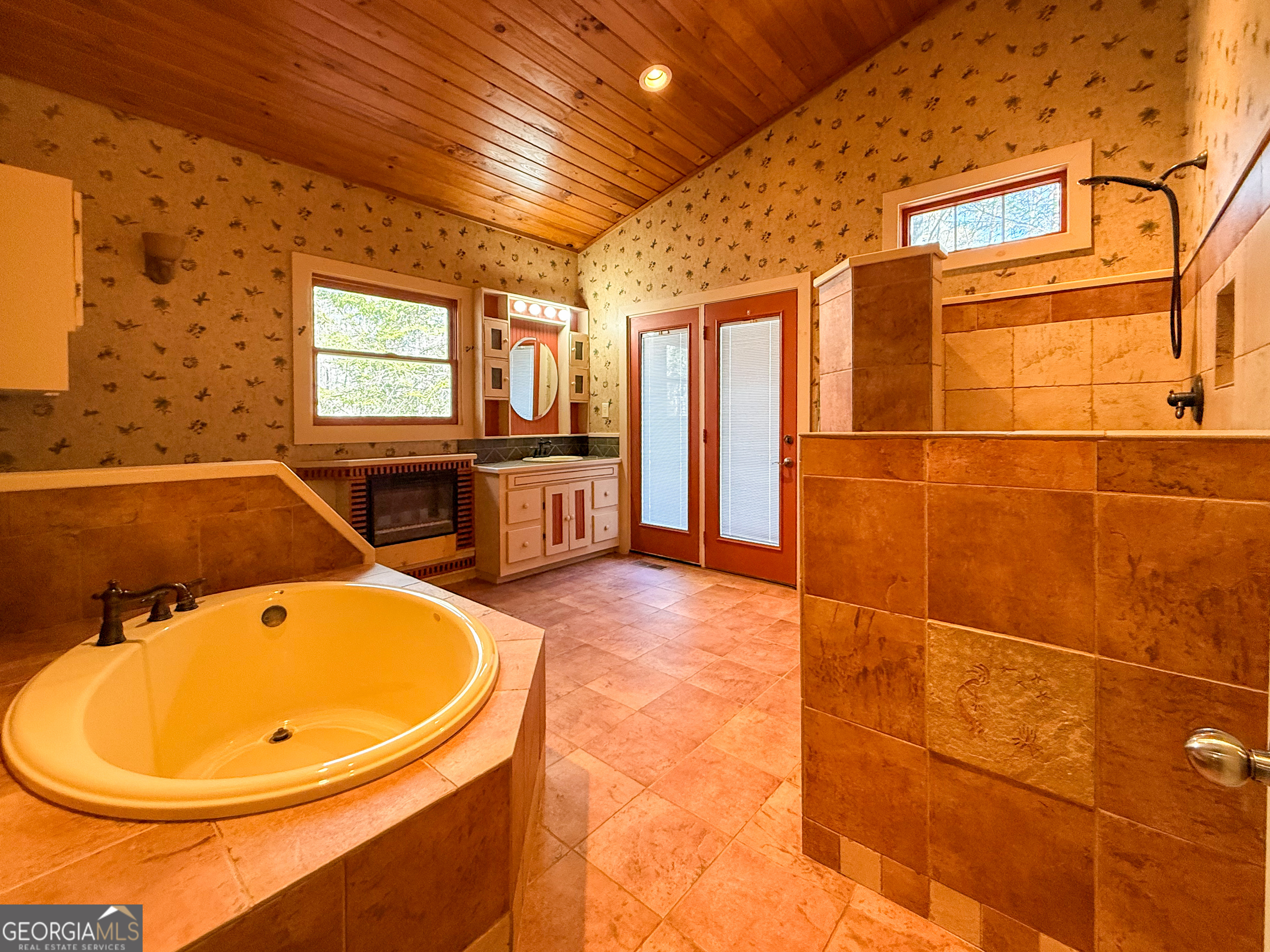 33 McNabb Road Clarkesville, GA 30523 - Photo 19 of 44