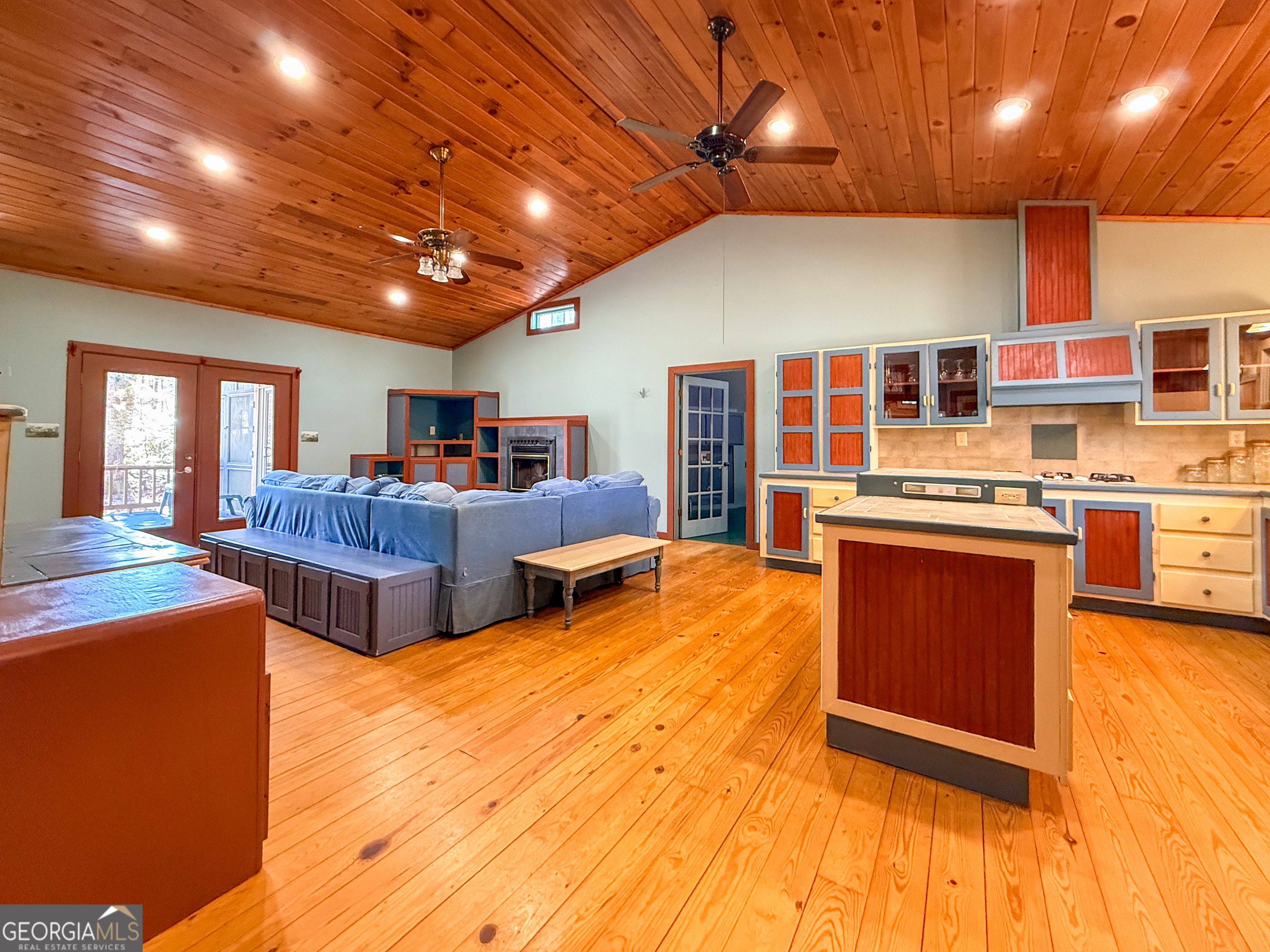 33 McNabb Road Clarkesville, GA 30523 - Photo 4 of 44