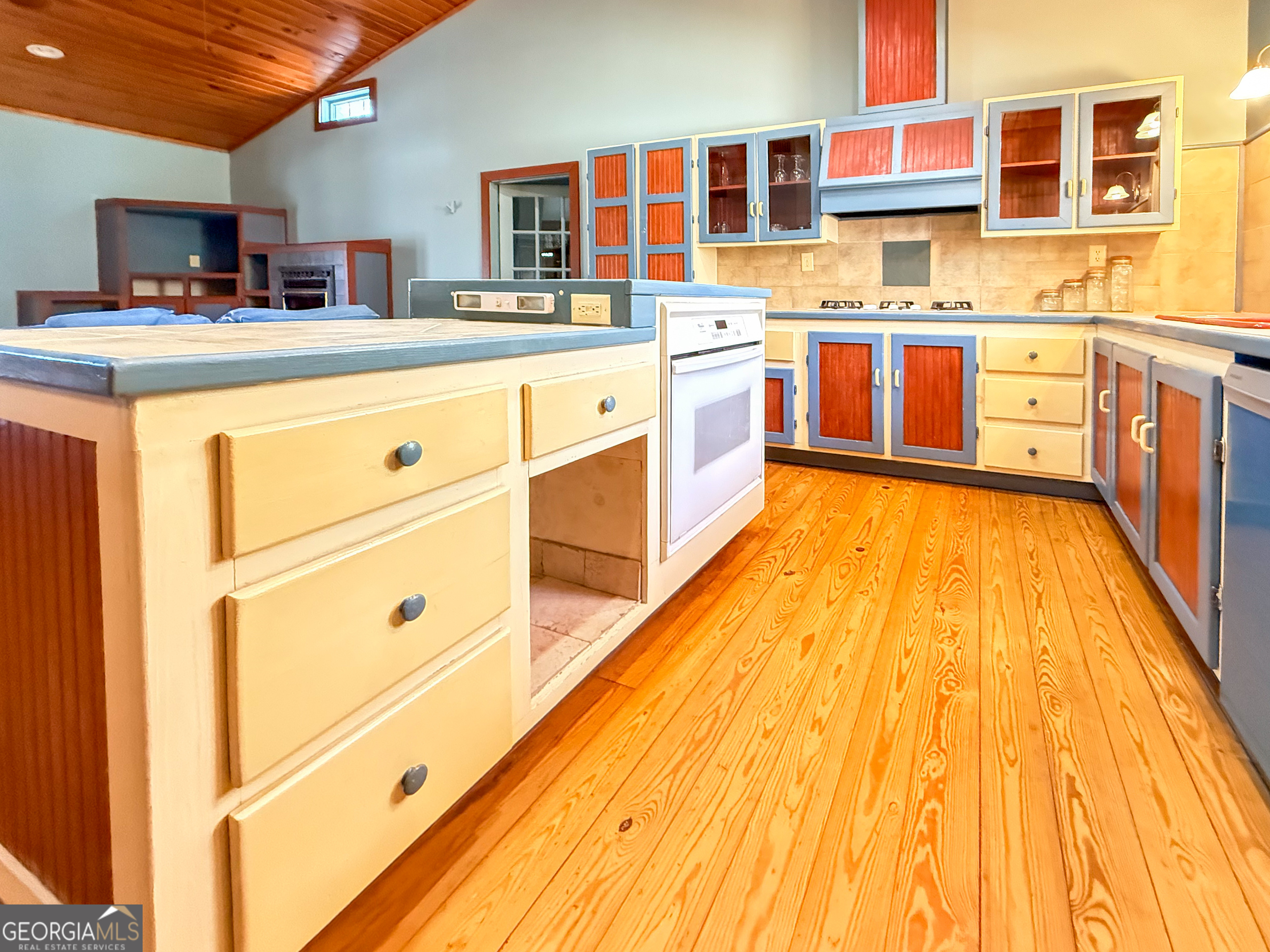 33 McNabb Road Clarkesville, GA 30523 - Photo 9 of 44