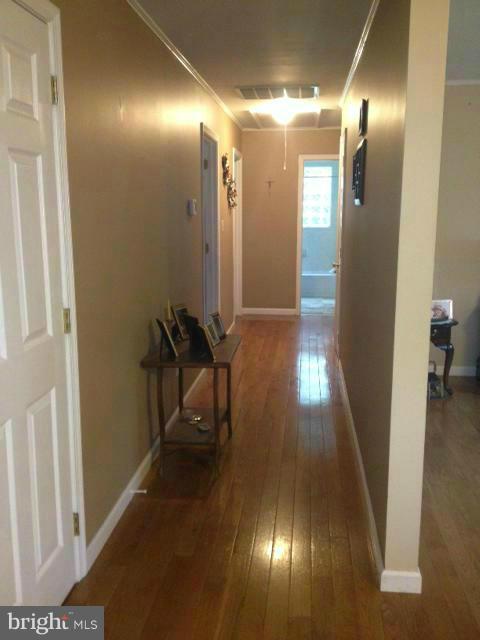 13810 John Kline Road Smithsburg, MD 21783 - Photo 15 of 30 Interior (General)