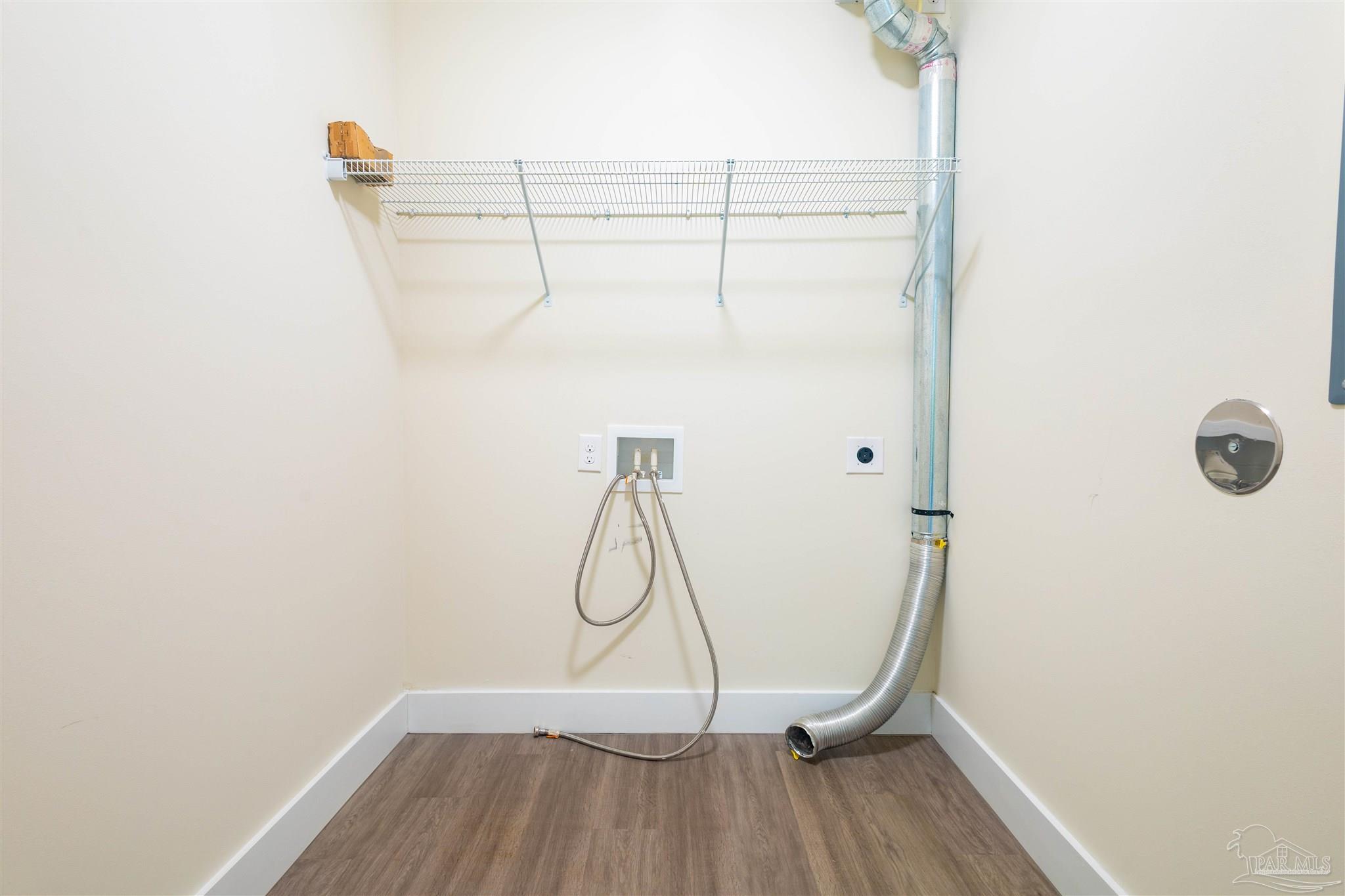 340 Bluefish Drive, Unit 206 Fort Walton Beach, FL 32548 - Photo 27 of 43 a bathroom with a shower