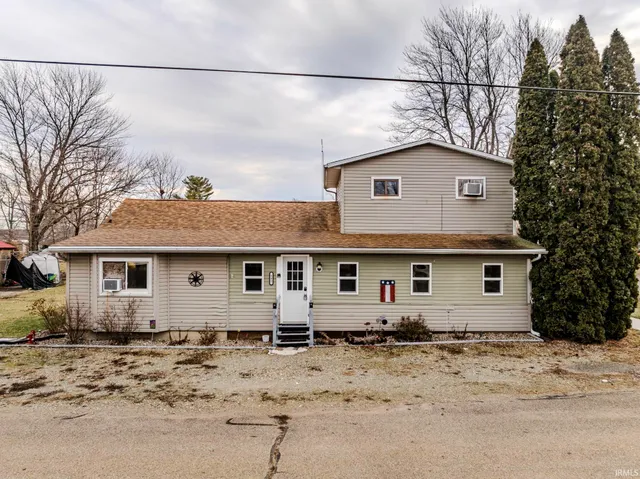 $120,000 | 501 East Sycamore Street, Silver Lake, IN 46982