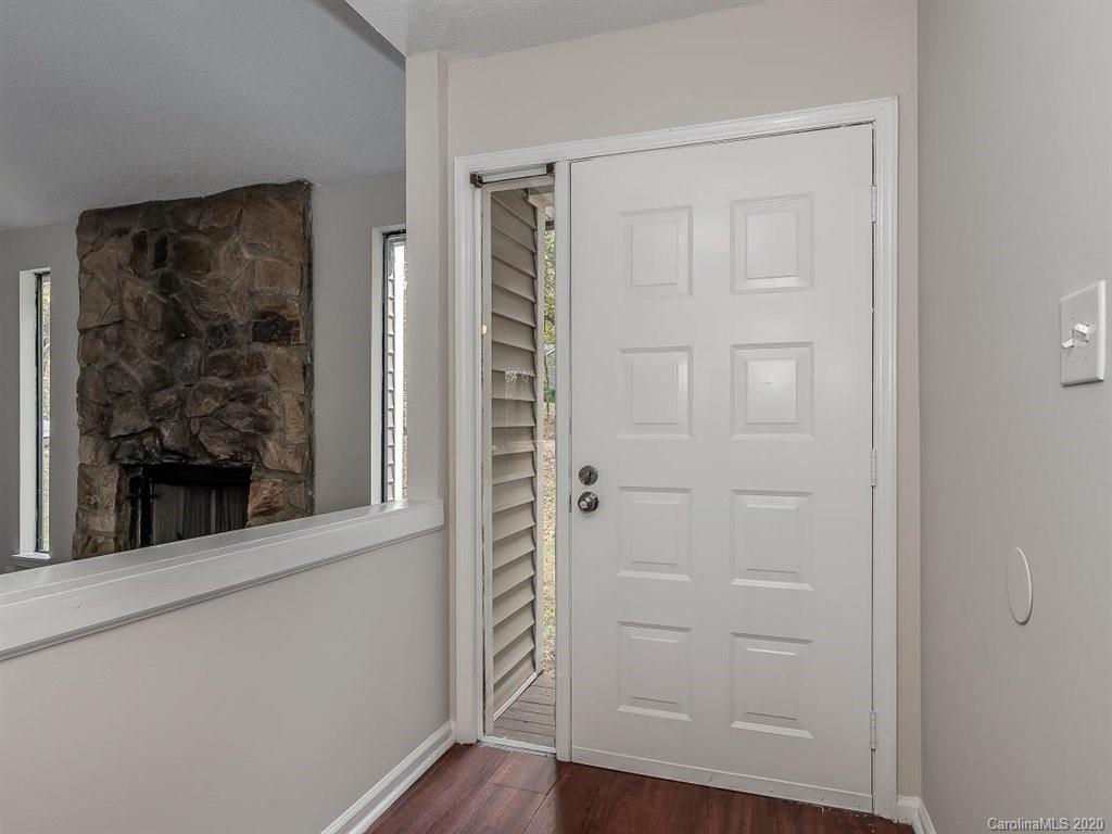 12018 5 Cedars Road Charlotte, NC 28226 - Photo 3 of 18 Gallery Image 3