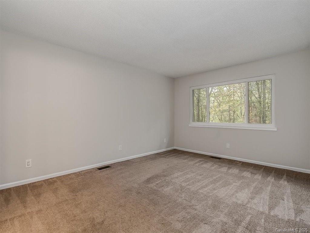 12018 5 Cedars Road Charlotte, NC 28226 - Photo 8 of 18 Gallery Image 8
