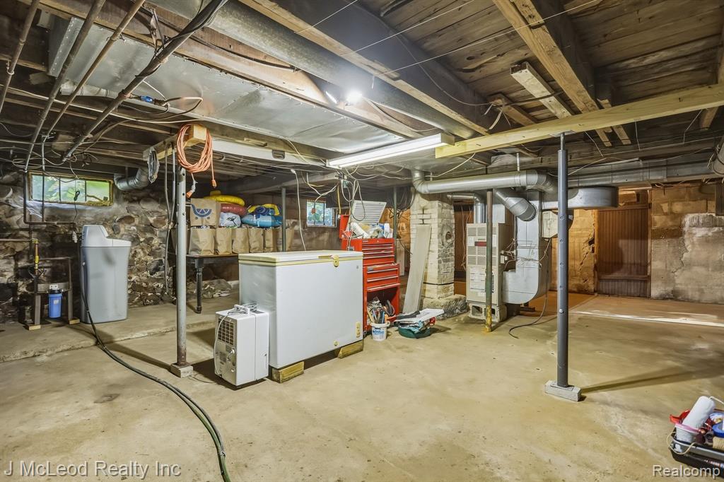 8821 Barnes Road Millington, MI 48746 - Photo 27 of 51 Gallery Image 27