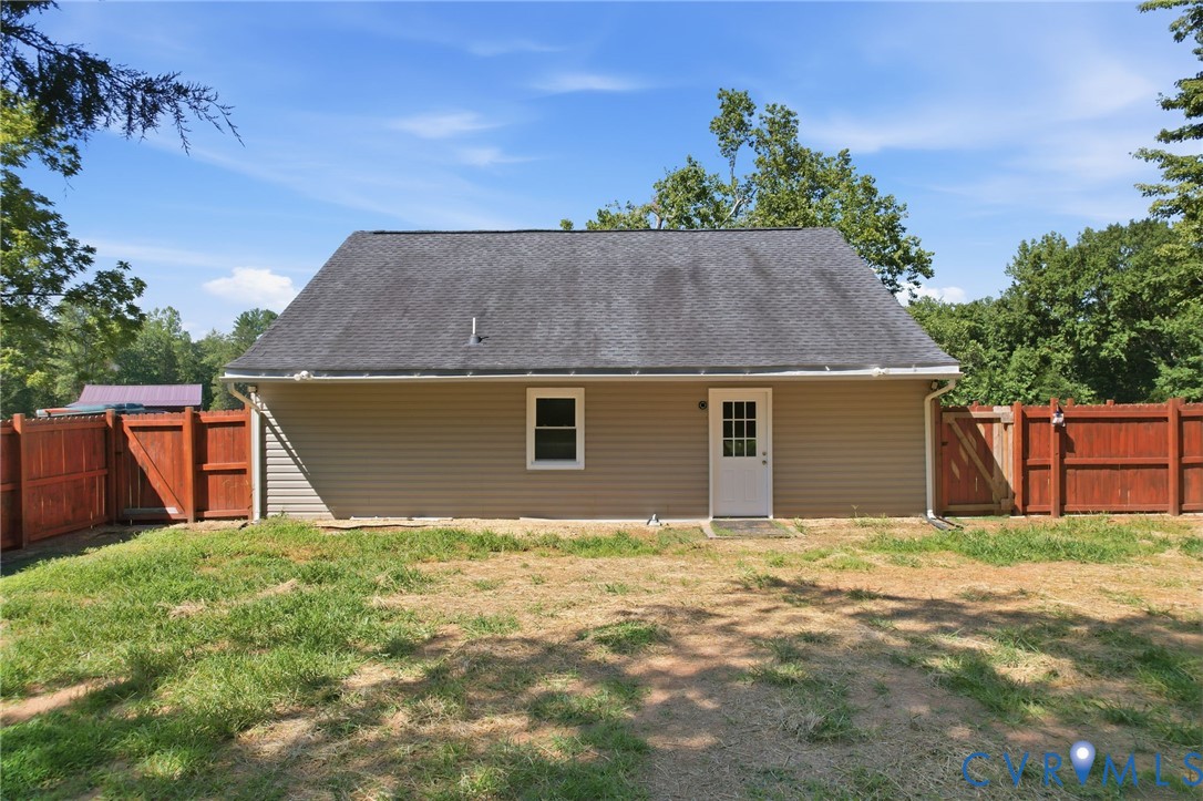 89 Old House Farm Road Bumpass, VA 23024 - Photo 47 of 67 Charming single-story residence featuring tan viny