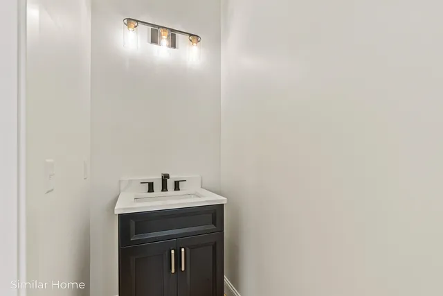 $1,699,900 | 104 R Piscassic Road, Newfields, NH 03856