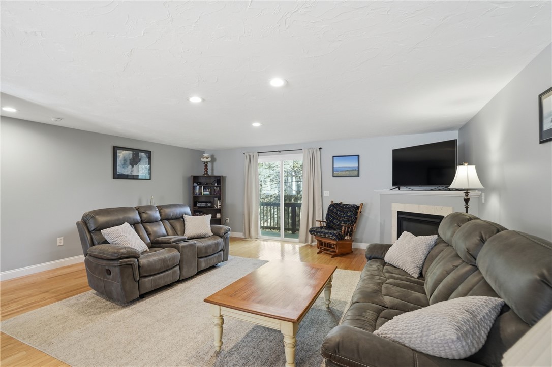272 Cass Avenue, Unit 3 Woonsocket, RI 02895 - Photo 10 of 42