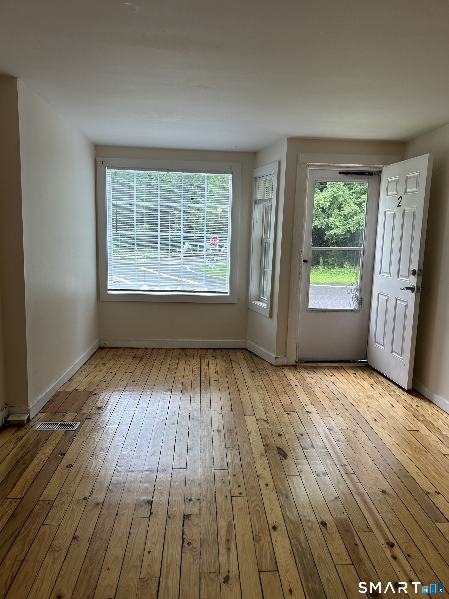 4-2 Weekeepeemee Road, Unit 2 Woodbury, CT 06798 - Photo 9 of 16