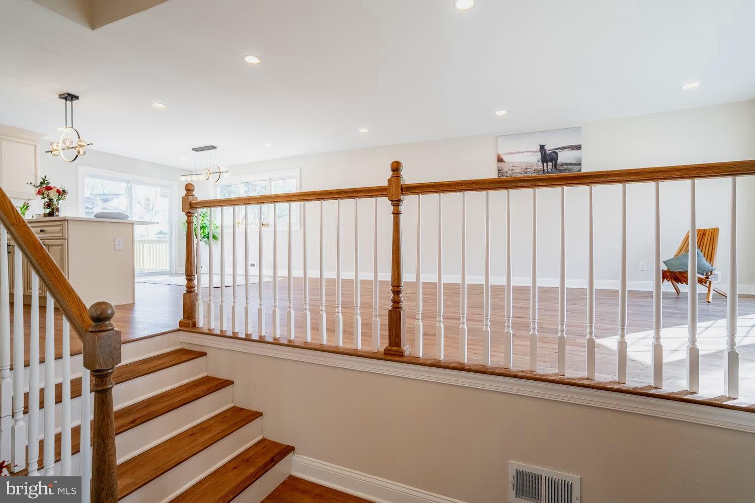 1009 Edgemoor Road Cherry Hill, NJ 08034 - Photo 12 of 49