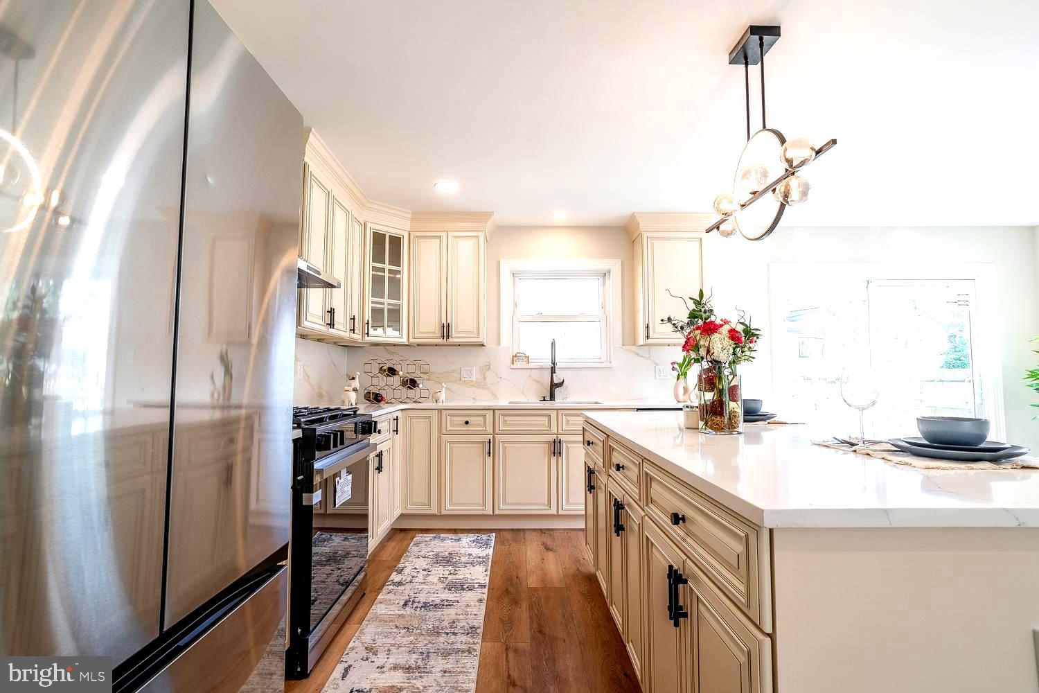 1009 Edgemoor Road Cherry Hill, NJ 08034 - Photo 17 of 49