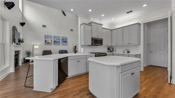 $785,000 | 2542 Crews Lake Hills Loop South, Lakeland, FL 33813