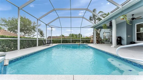 $785,000 | 2542 Crews Lake Hills Loop South, Lakeland, FL 33813
