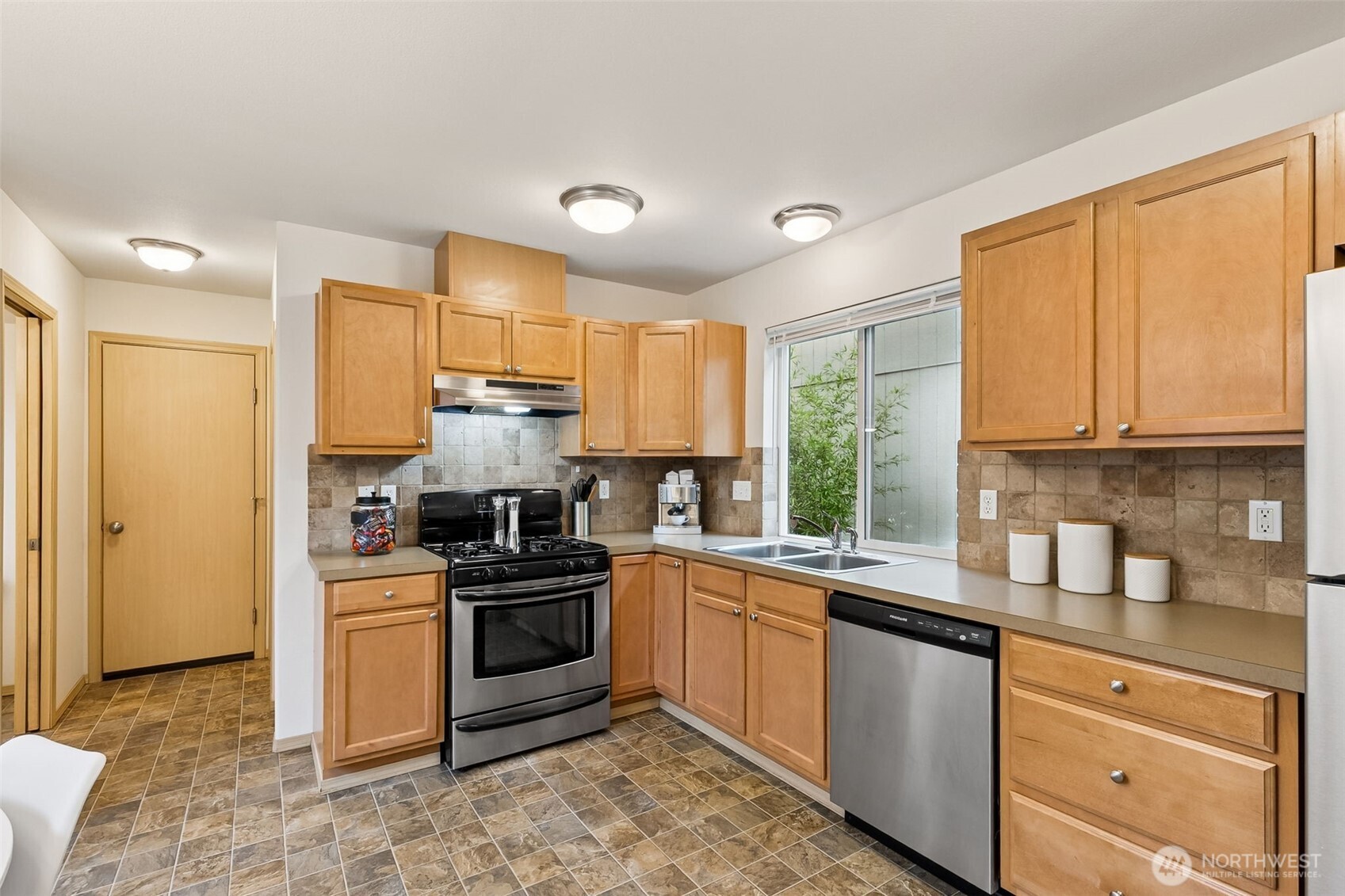 500 South Trenton Street Seattle, WA 98108 - Photo 5 of 17