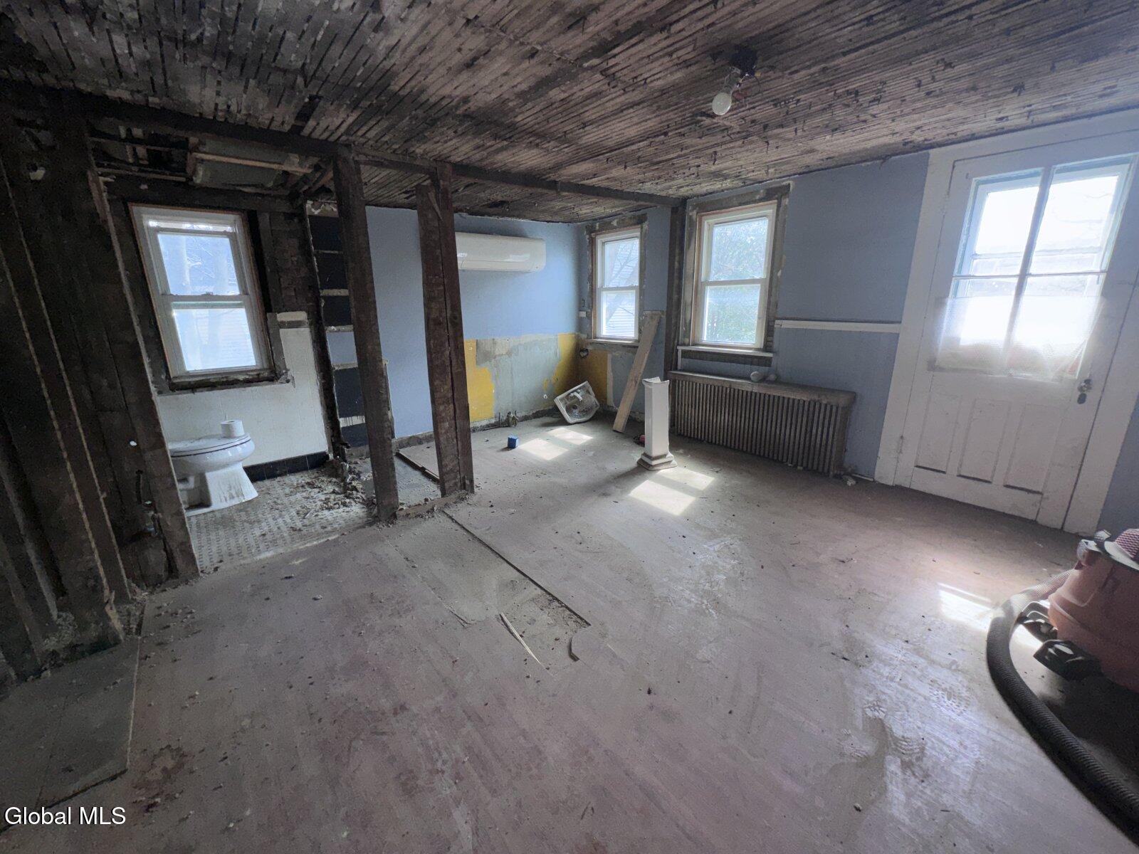 216 Front Street Schenectady, NY 12305 - Photo 9 of 17 Photo Apr 16 2026, 11 07 24 AM