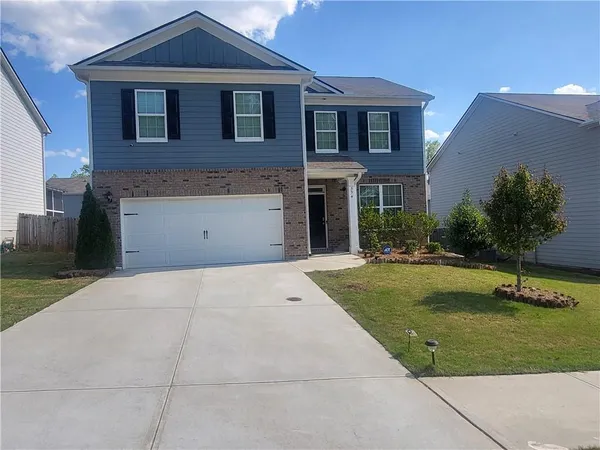 $389,999 | 594 Starbuck Parkway, Pendergrass, GA 30567