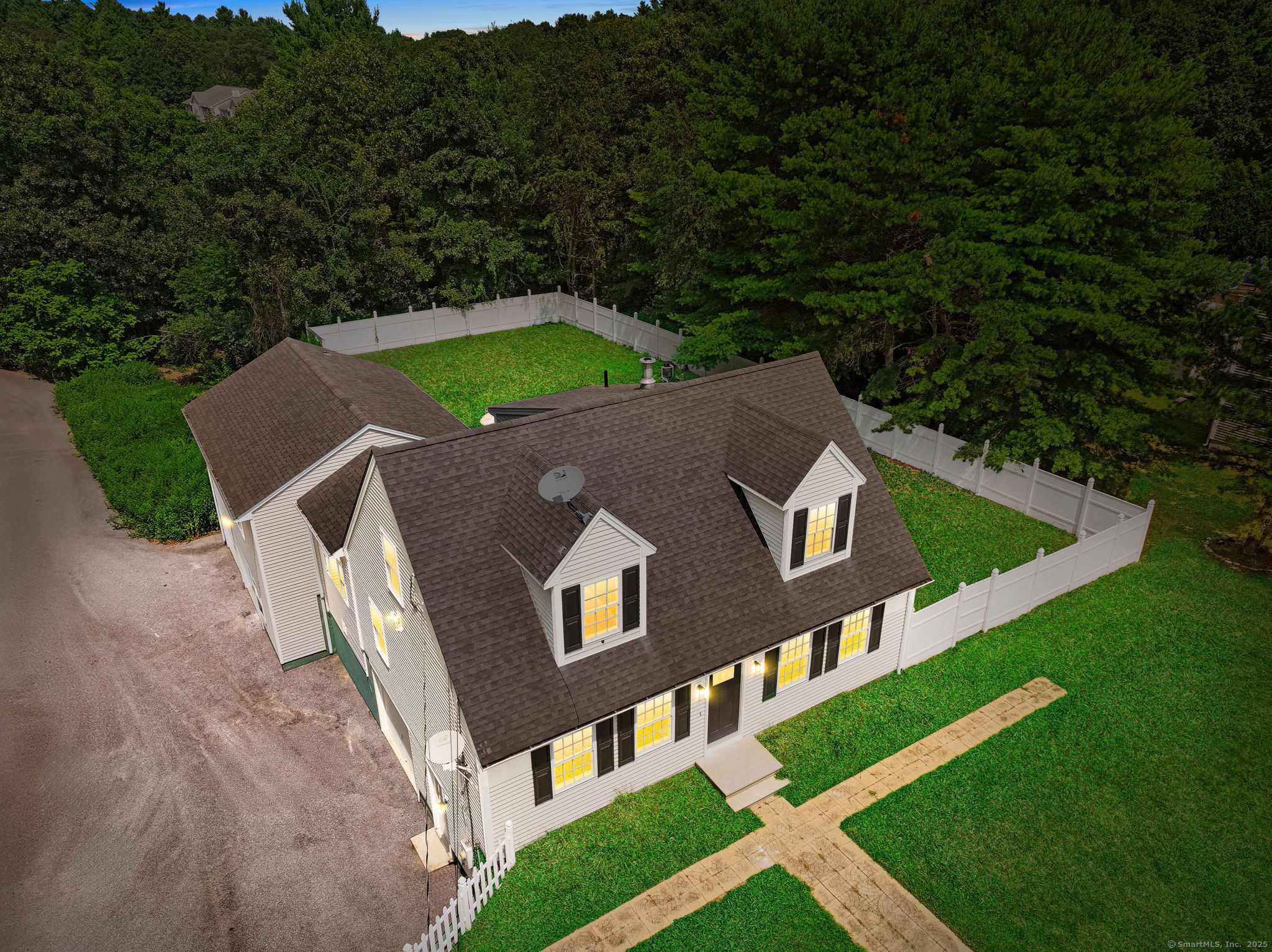 188 Canterbury Road Plainfield, CT 06374 - Photo 1 of 1 Gallery Image 1