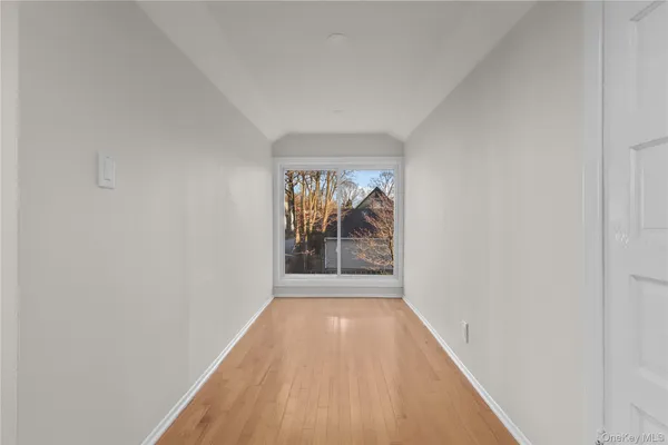 $4,250 | 8 Virginia Avenue, Unit 1, Dobbs Ferry, NY 10522