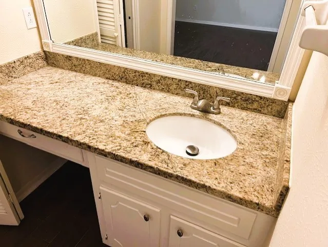 $2,000 | 2901 Crane Drive, Pearland, TX 77581