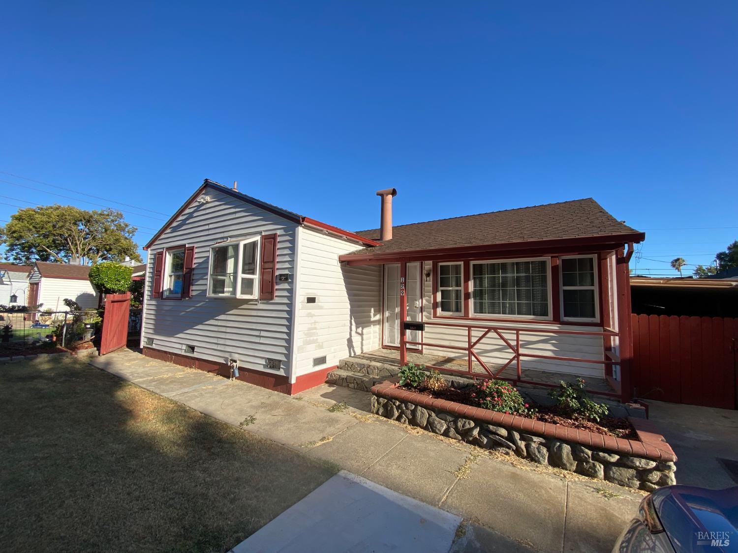 a front view of house with yard