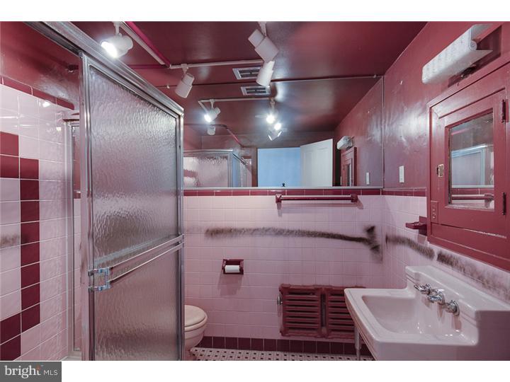 2048 Locust Street Philadelphia, PA 19103 - Photo 6 of 15 Gallery Image 6