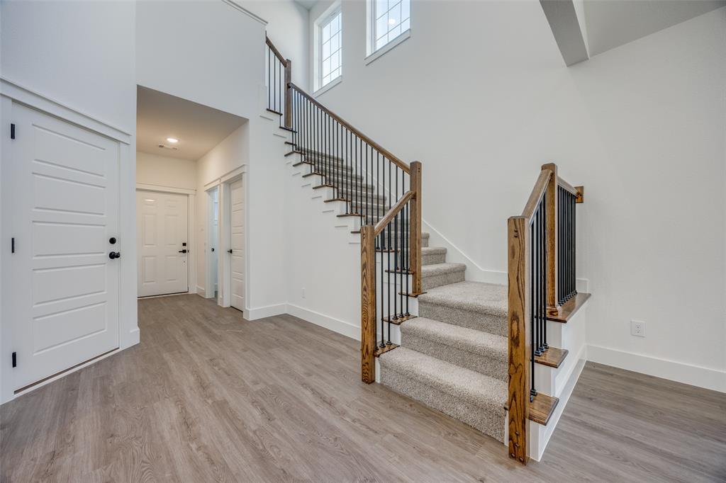 430 West Munson Street Denison, TX 75020 - Photo 4 of 25