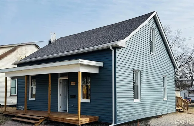 $184,900 | 1316 North Church Street, Belleville, IL 62221