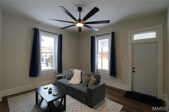 $184,900 | 1316 North Church Street, Belleville, IL 62221