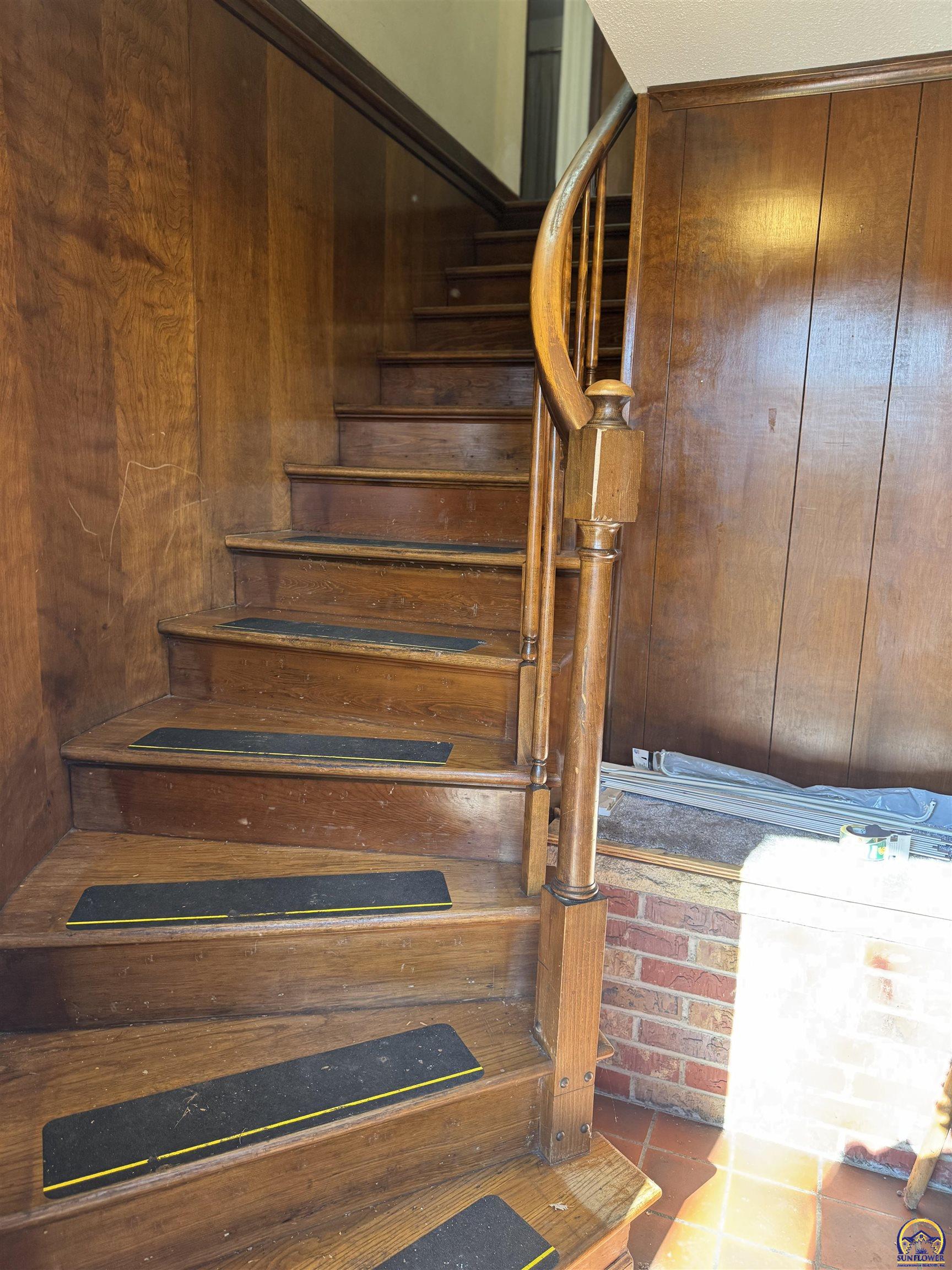 4300 Southwest 30th Street Topeka, KS 66614 - Photo 2 of 19