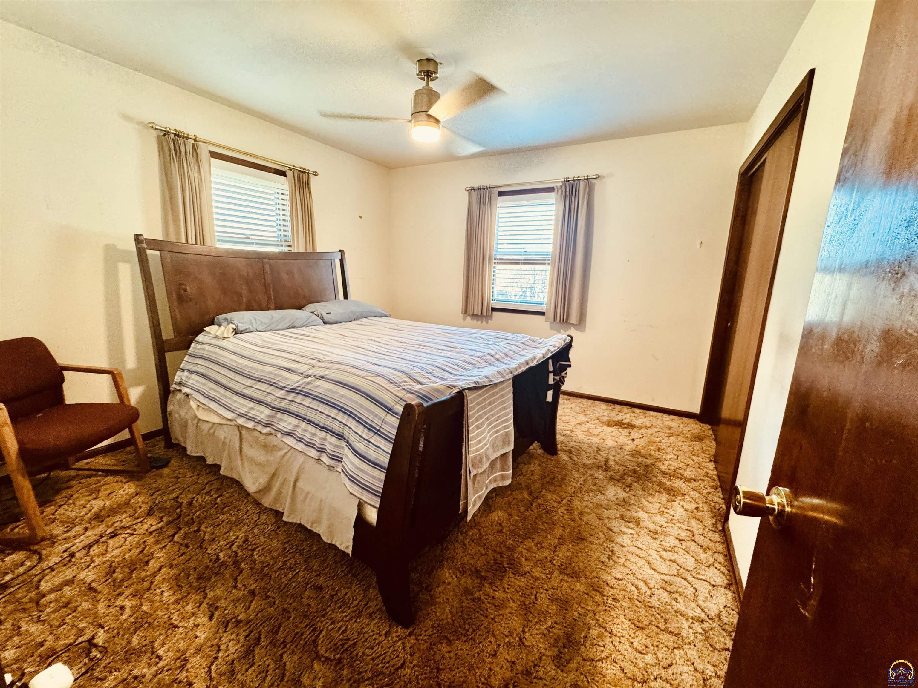 4300 Southwest 30th Street Topeka, KS 66614 - Photo 10 of 19