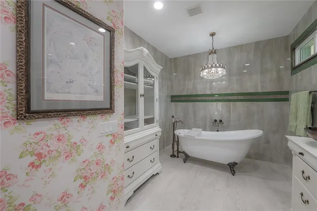 $625,000 | 12108 Riverhills Drive, Temple Terrace, FL 33617