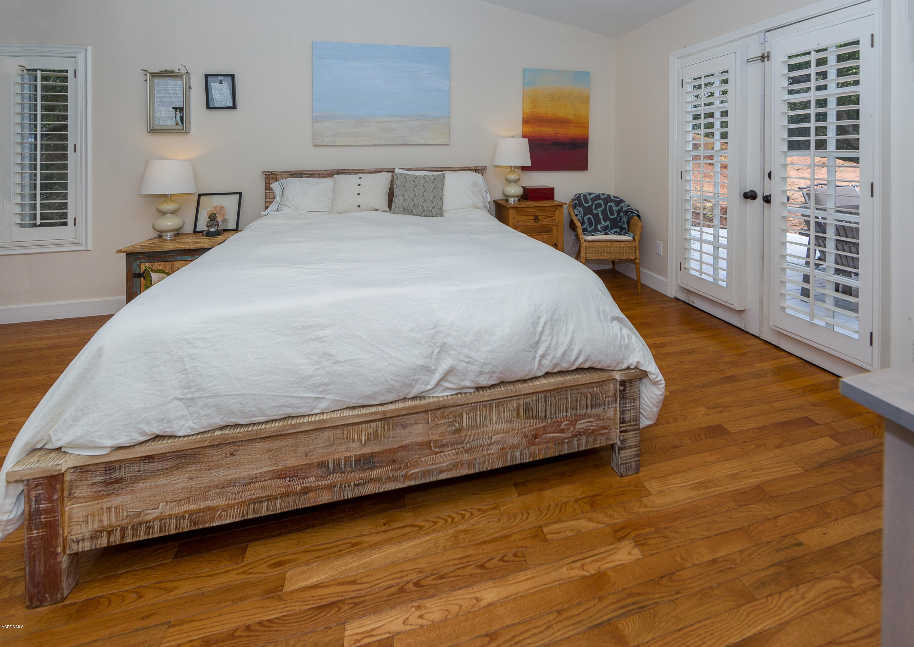 4919 Lewis Road Agoura Hills, CA 91301 - Photo 12 of 34 15