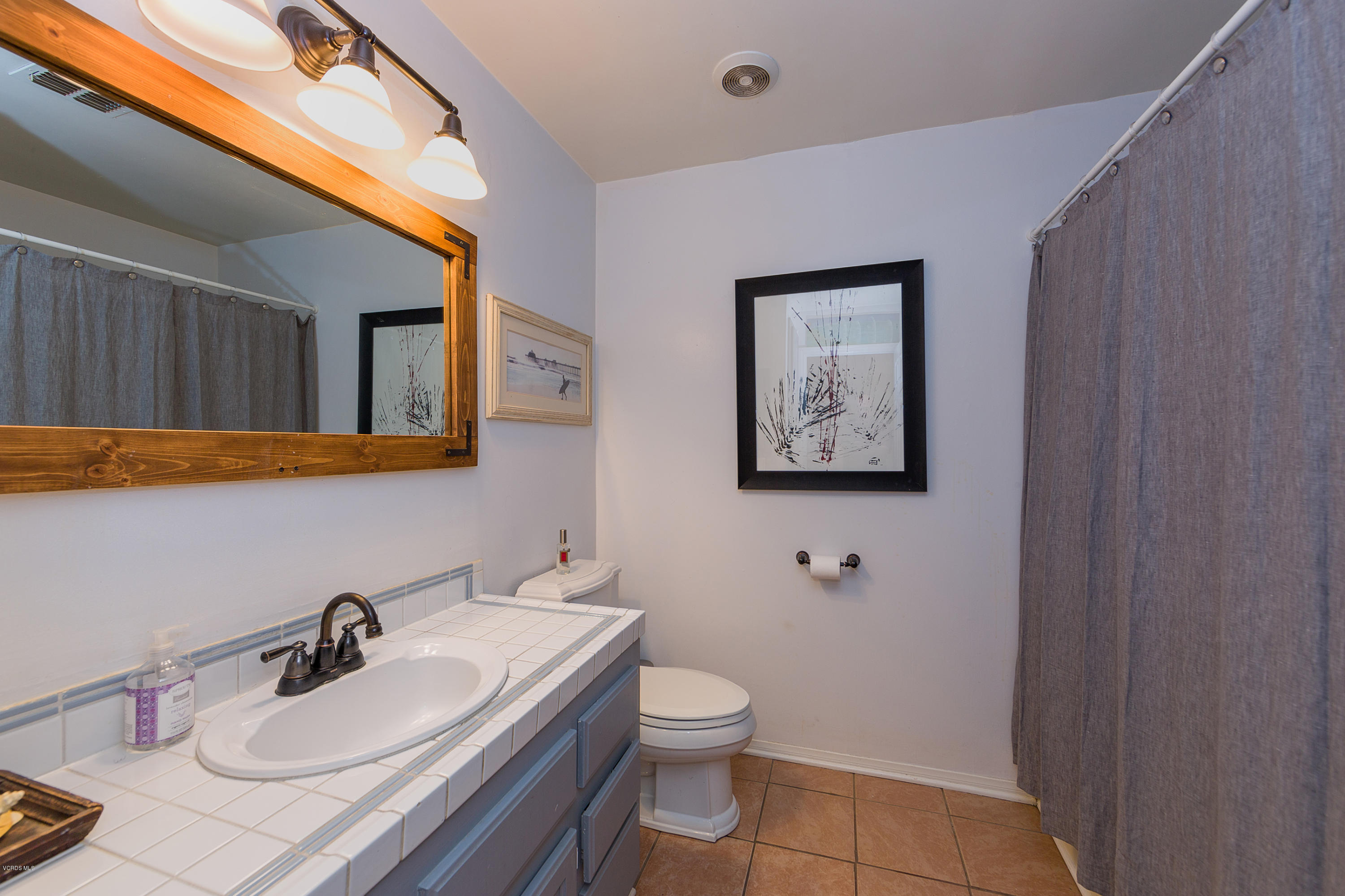 4919 Lewis Road Agoura Hills, CA 91301 - Photo 16 of 34 19