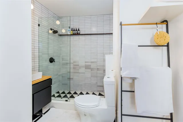 $3,100 | 2323 Magnolia Street, Unit 4, Oakland, CA 94607