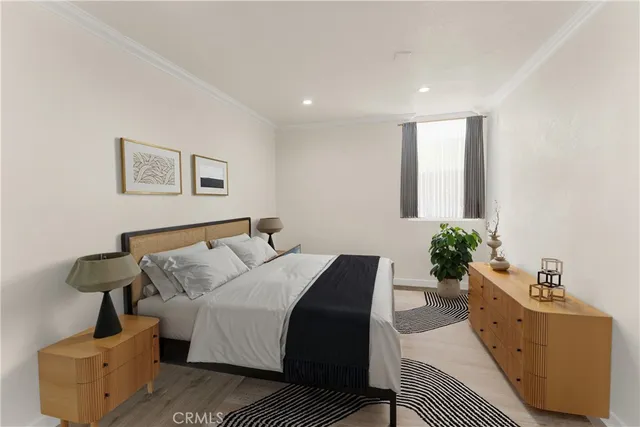 $423,000 | 18620 Hatteras, Unit 173, Tarzana, CA 91356