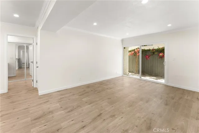 $423,000 | 18620 Hatteras, Unit 173, Tarzana, CA 91356